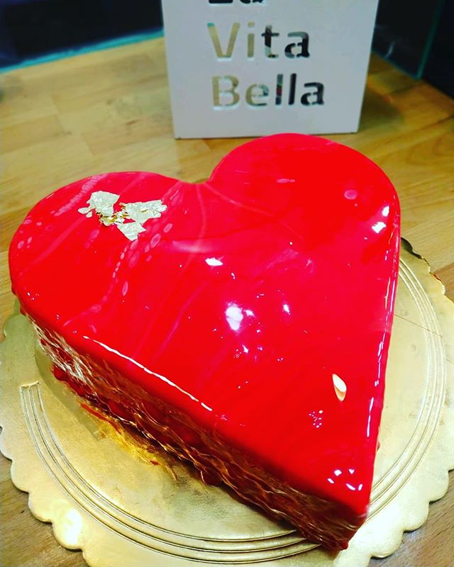 LA VITA BELLA 